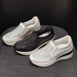 Breathable Lightweight Sneakers With Soft Soles