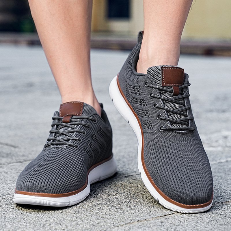 Plus-size Mens Shoes Flyknit Mesh Shoes Casual Sports Shoes - Image 2