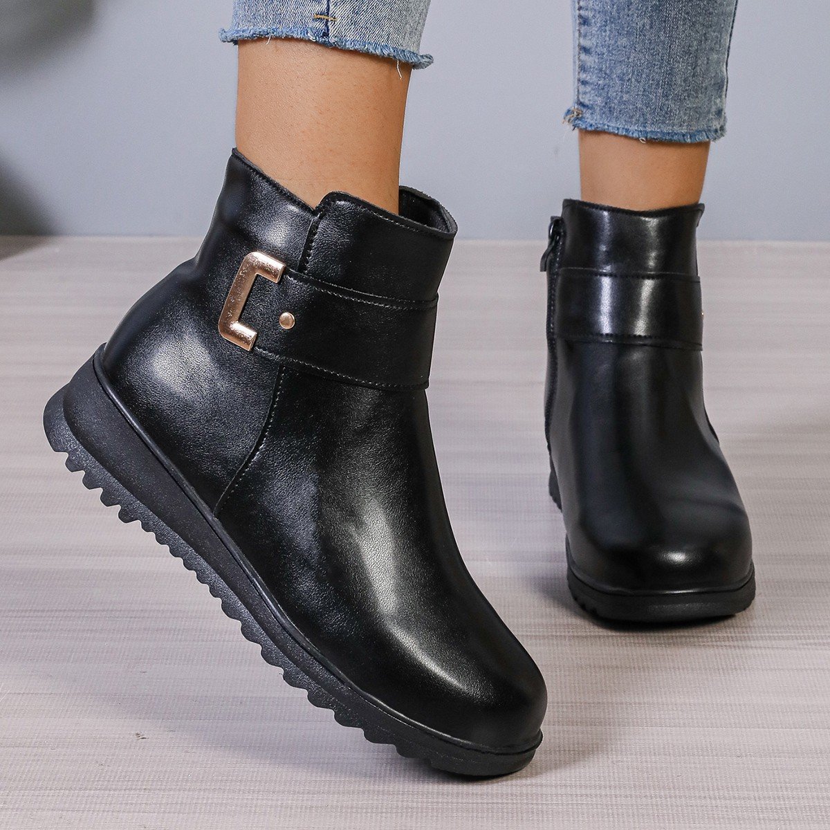 Winter Fleece Boots With Side Zipper Design Fashion Simple Non-slip Ankle Boots For Women Warm Pu Leather Shoe