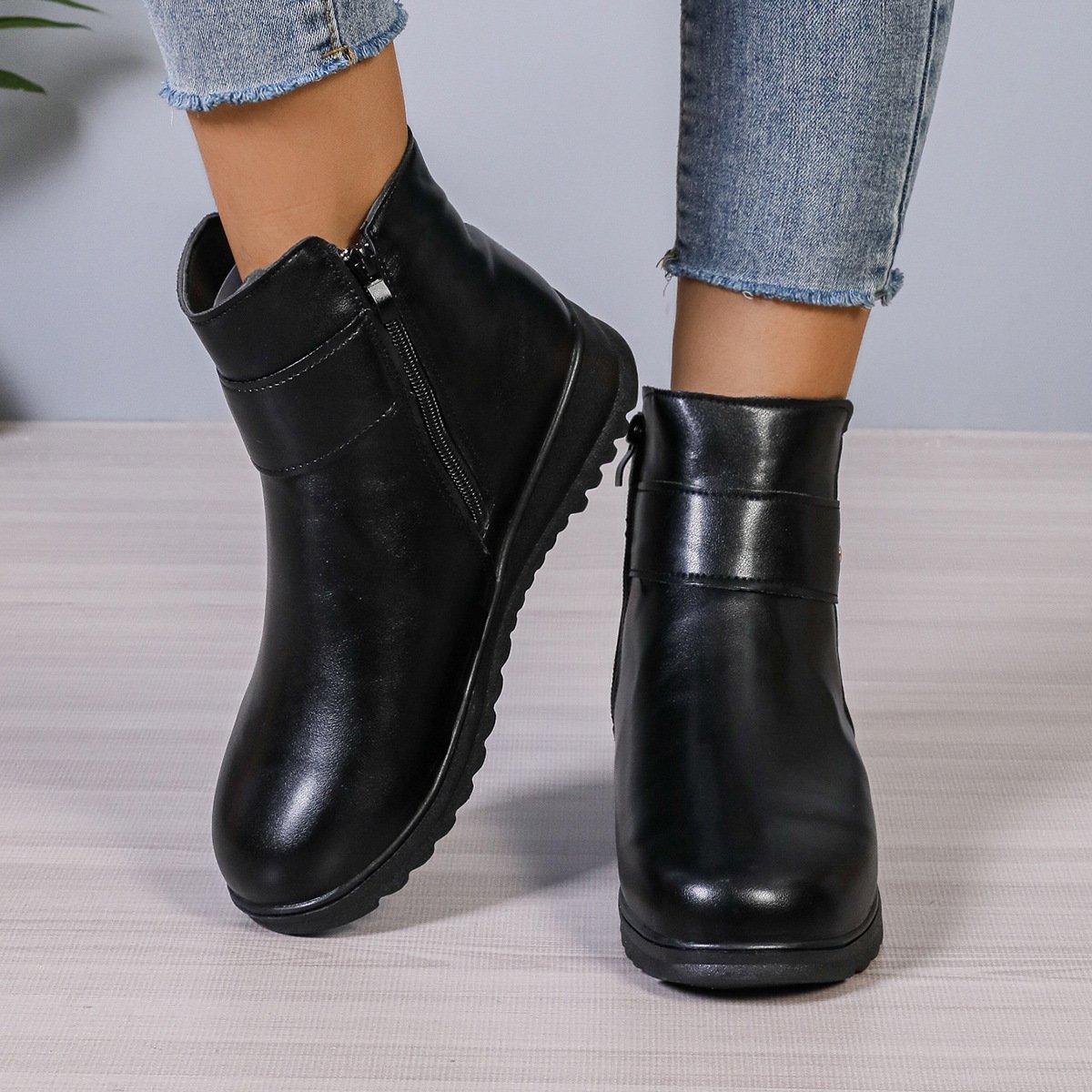 Winter Fleece Boots With Side Zipper Design Fashion Simple Non-slip Ankle Boots For Women Warm Pu Leather Shoe