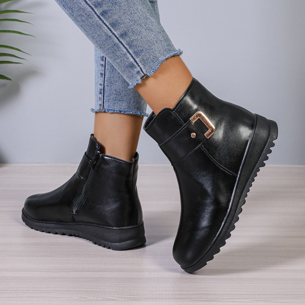 Winter Fleece Boots With Side Zipper Design Fashion Simple Non-slip Ankle Boots For Women Warm Pu Leather Shoe