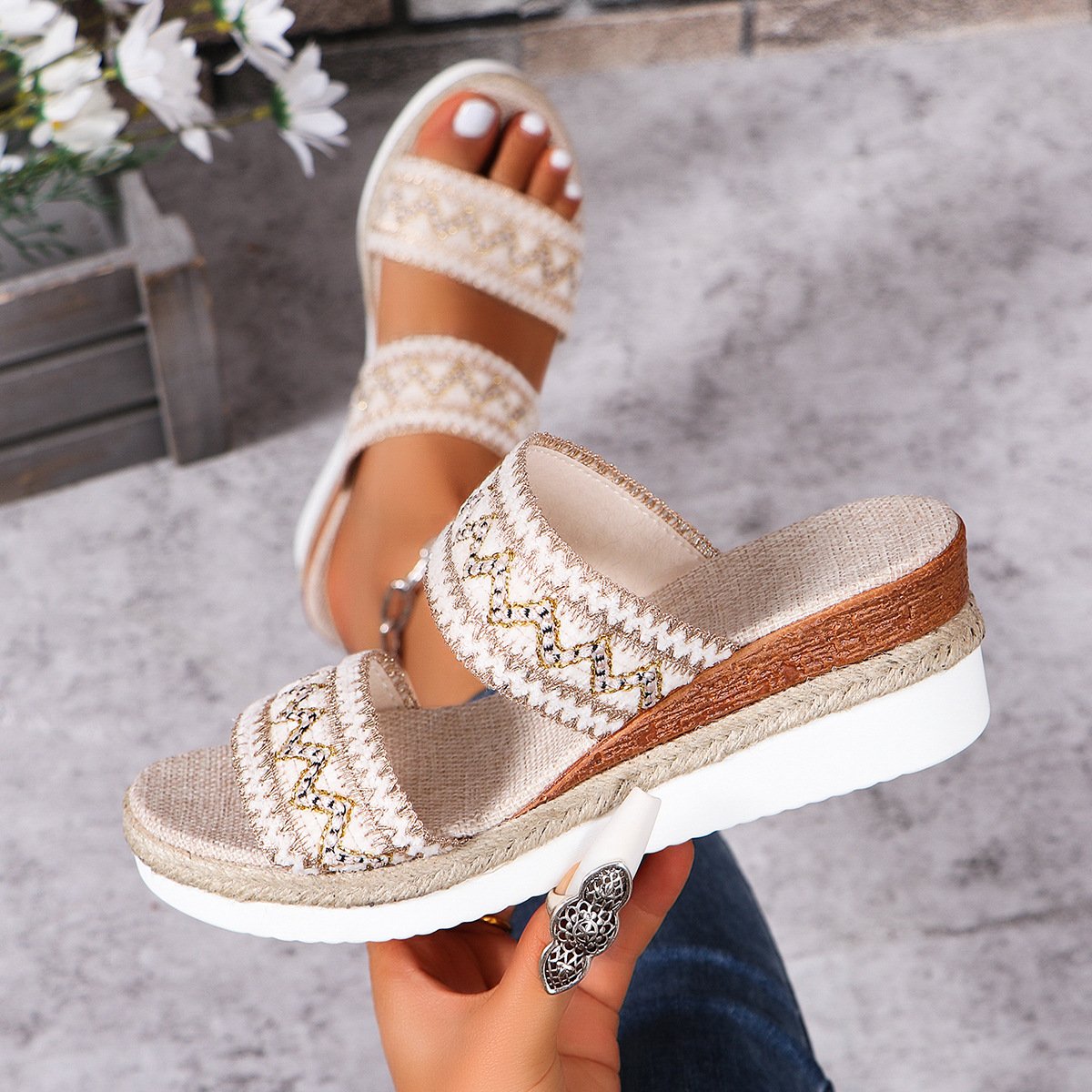 Fashion Wavy Pattern Woven Sandals Summer Casual Ethnic Style Slippers Linen Bottom Wide Strap Wedges Shoes Fo