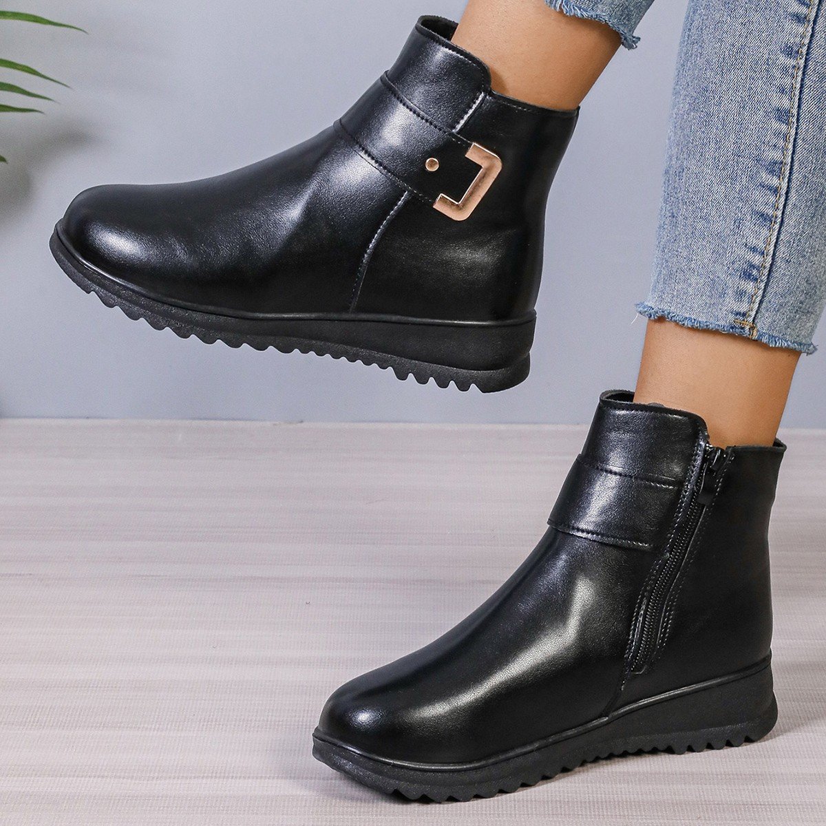 Winter Fleece Boots With Side Zipper Design Fashion Simple Non-slip Ankle Boots For Women Warm Pu Leather Shoe