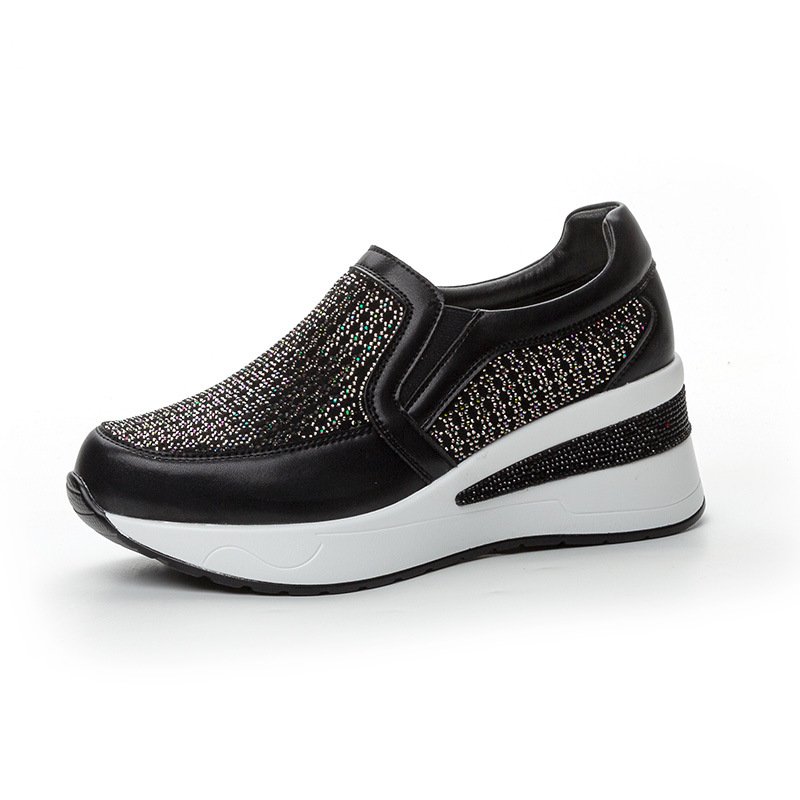 Breathable Lightweight Sneakers With Soft Soles