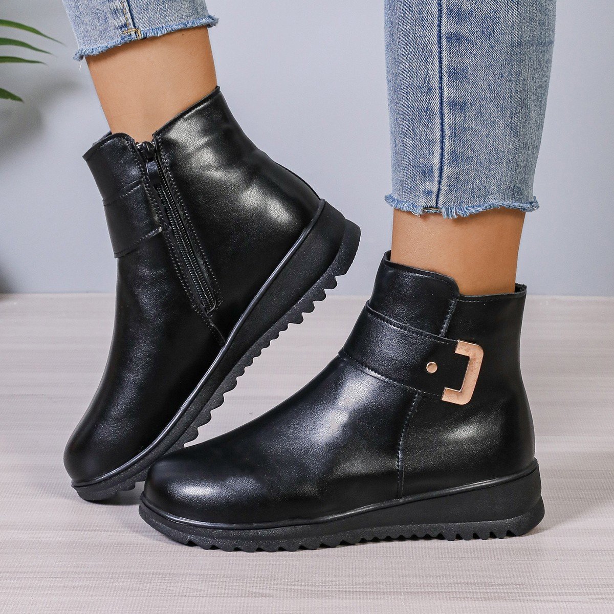 Winter Fleece Boots With Side Zipper Design Fashion Simple Non-slip Ankle Boots For Women Warm Pu Leather Shoe