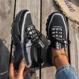 BreezeKnit Lightweight Road Runner